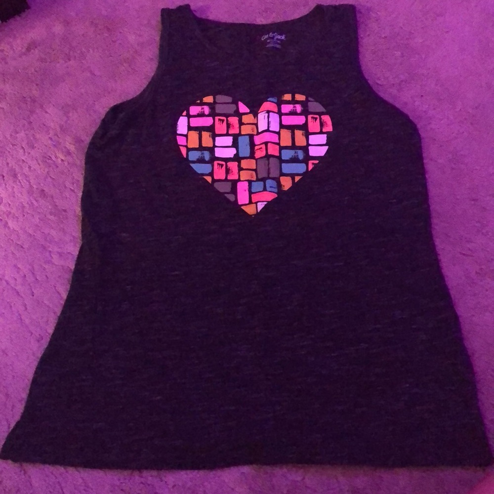 i am selling a cat and jack tank-top